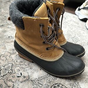 Sorel Brown and Black Winter Boots